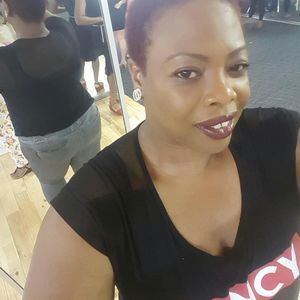 Meet your Posher, Muriam